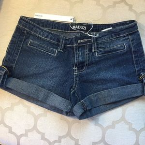 NWT Maduzi Jean shorts, size 3